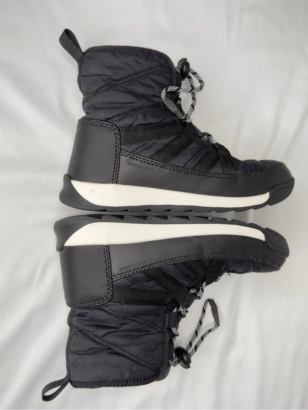 SOREL Whitney II Short Lace Waterproof Black Boots Size 3 Youth